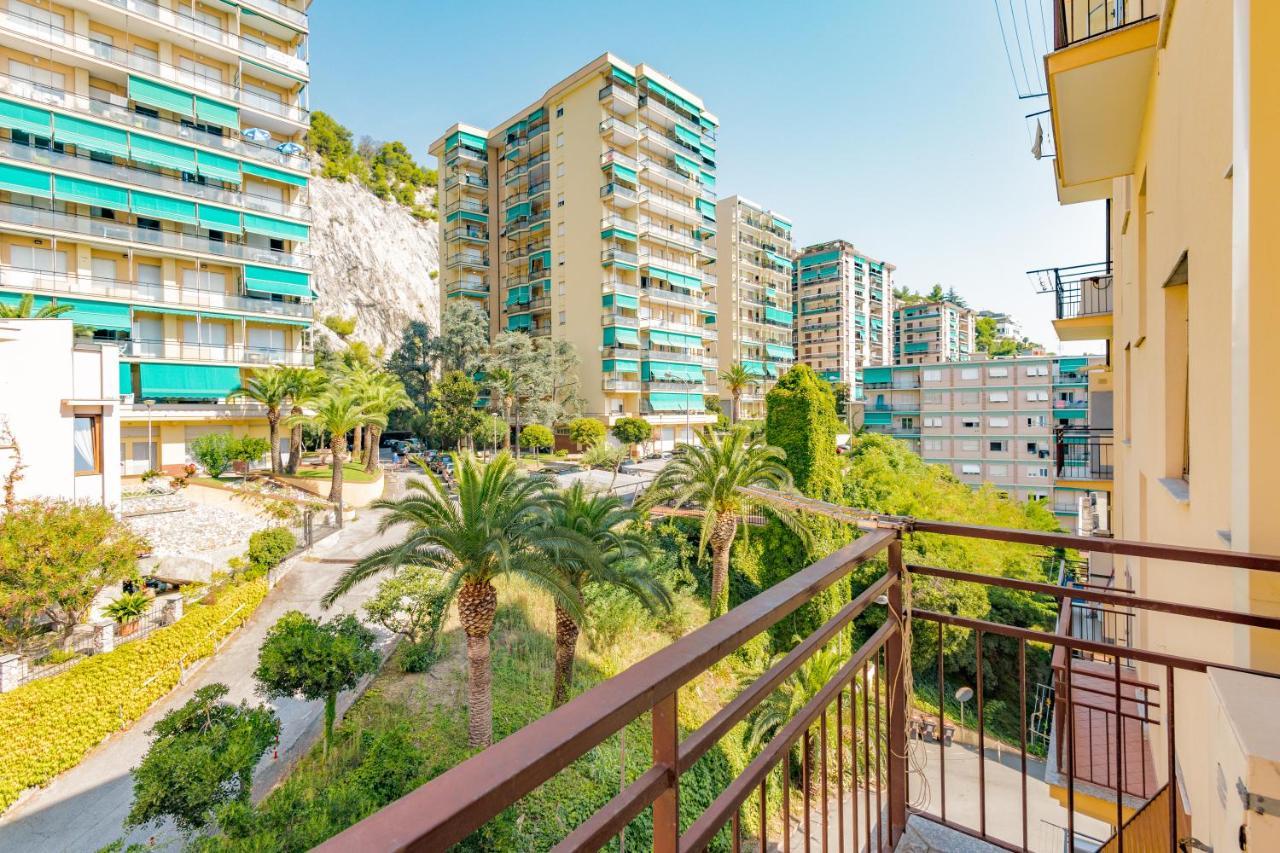 Appartamento Vista Mare Di Marco 스포토르노 외부 사진